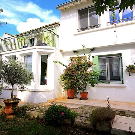 Gasthof Seville - Piscine Chauffee - Mas Saint-louis 3*