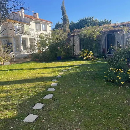 Chambre Seville - Piscine Chauffee - Mas Saint-Louis Aigues-Mortes