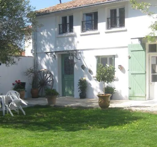 Seville - Mas Saint-louis Maison d'hôtes 3*