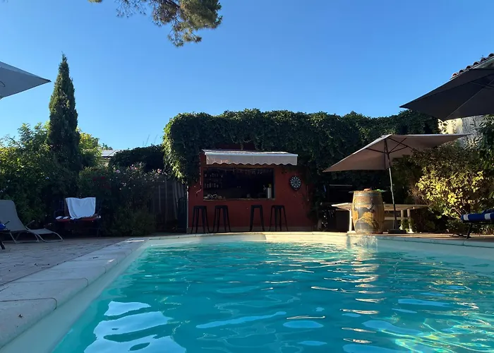 ゲストハウス Seville - Piscine Chauffee - Mas Saint-louis エーグ・モルト